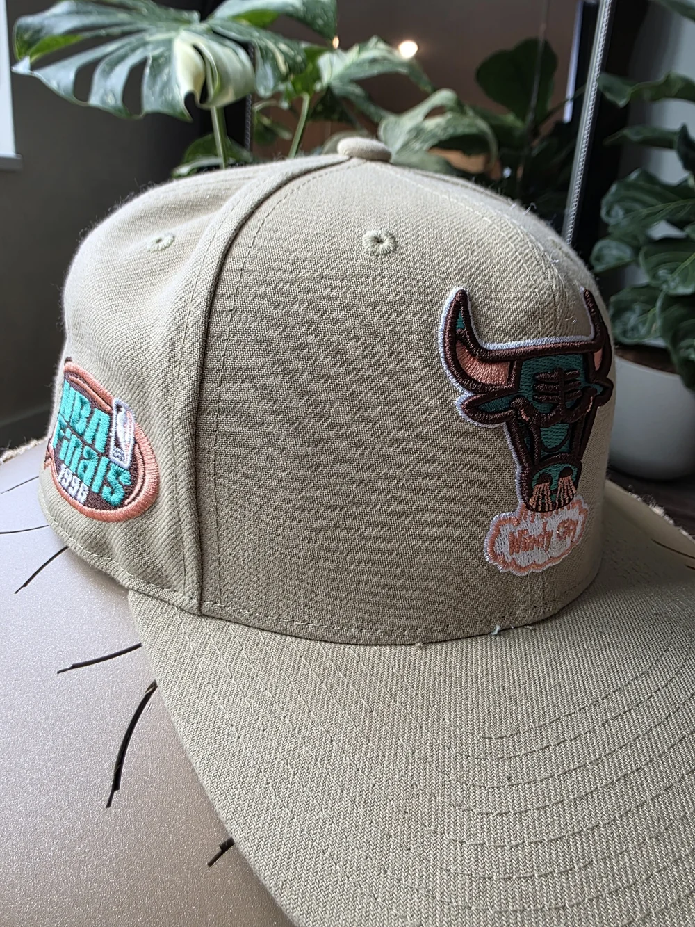 Mitchell & Ness HWC NBA Windy City Logo Fitted Hat 7.5